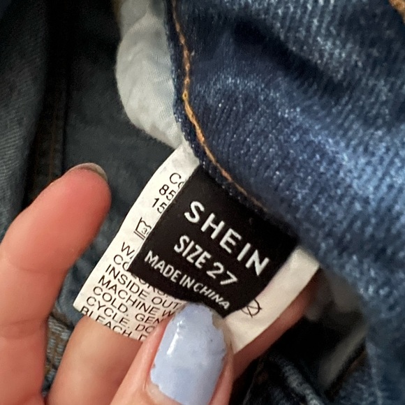 Straight Leg Mid Rise Jeans - Picture 3 of 5